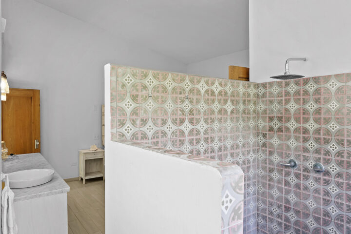 Bathroom 2 Shower
