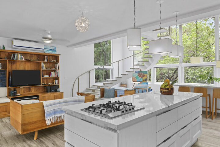 Kitchen Living Area