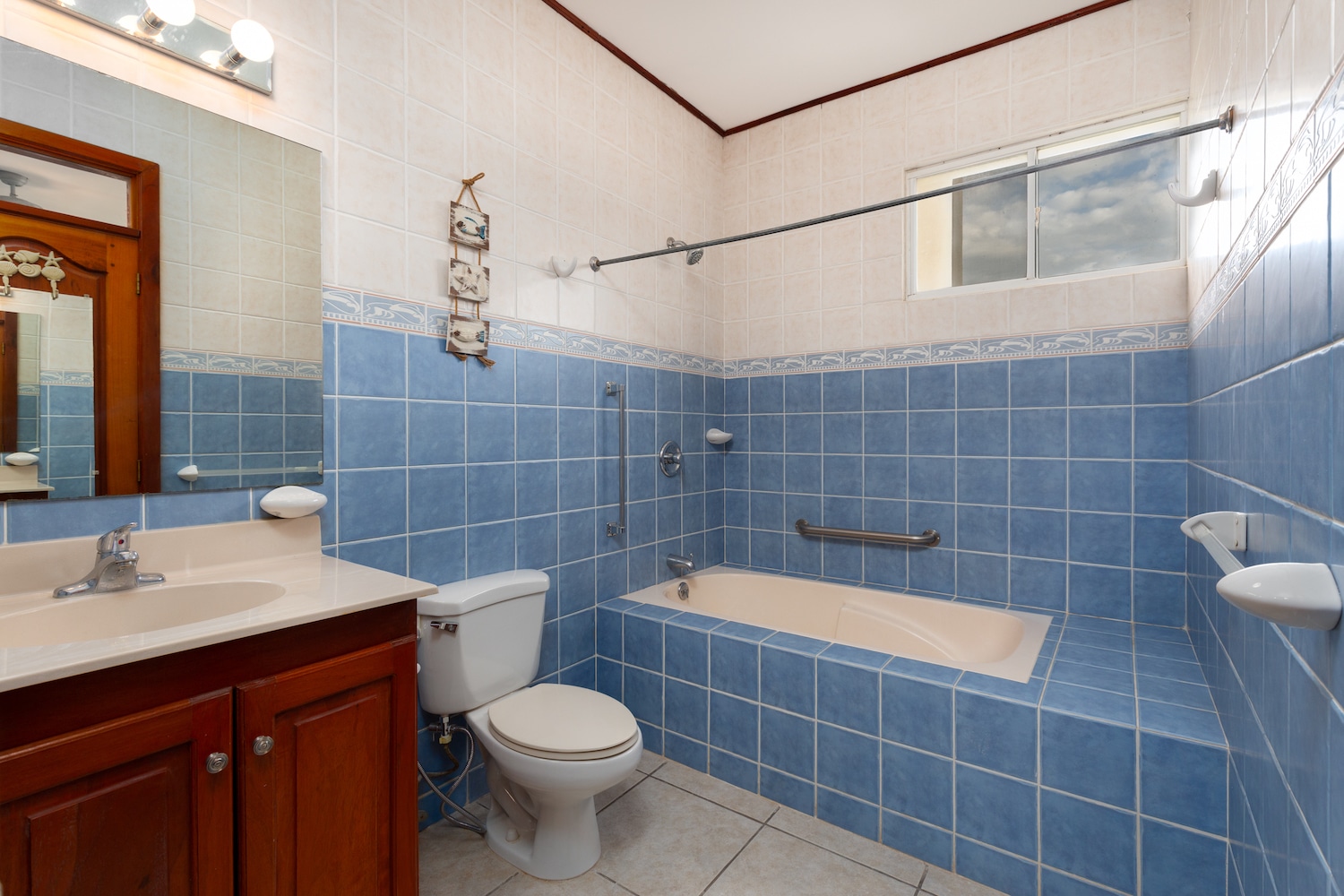 Beachfront Oceanview Penthouse in San Juan del Sur Invest Nicaragua Real Estate San Juan del Sur Tola 9