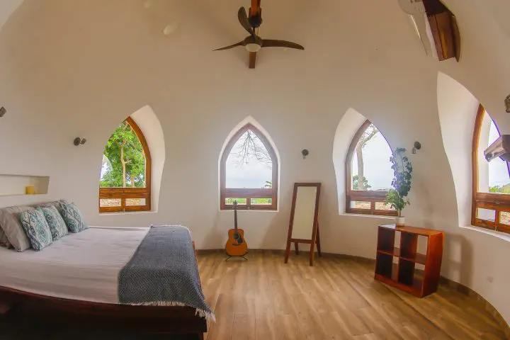 Bedroom in Casa Domos dome house.