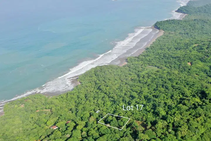 This Costa Dulce lot is walking disctance to the beach.