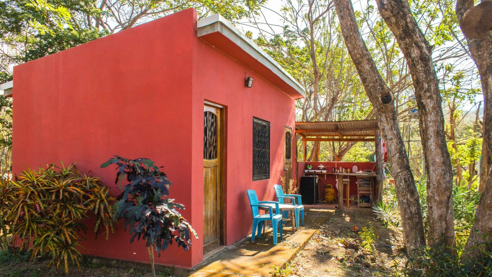 The affordable jungle oasis has a guest casita.