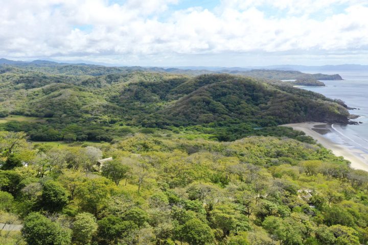 This Costa Dulce Lot is walkable to a surf break.