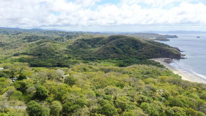 This Costa Dulce Lot is walkable to a surf break.