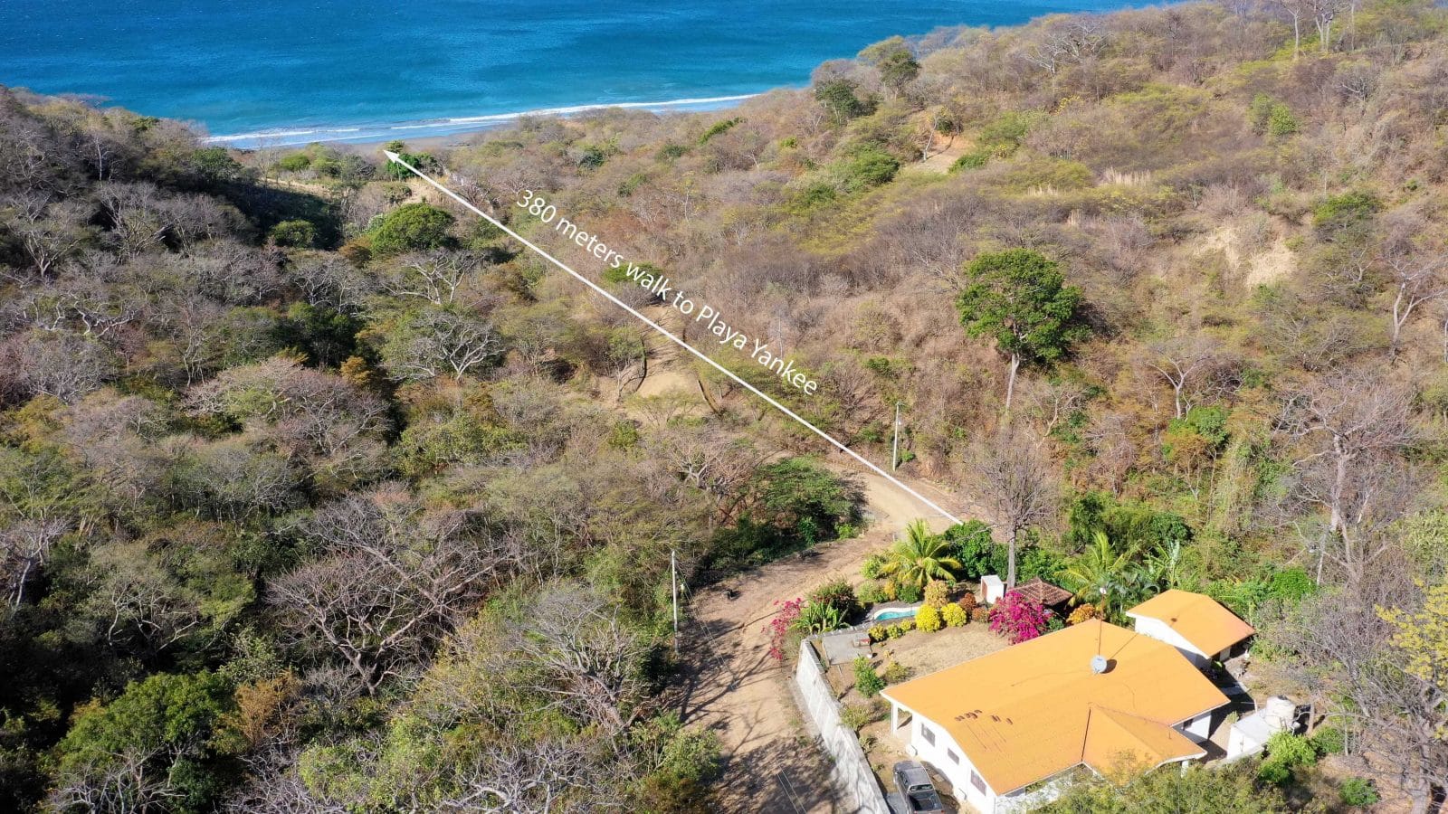 This oceanview home is walking distance to Playa Yankee.