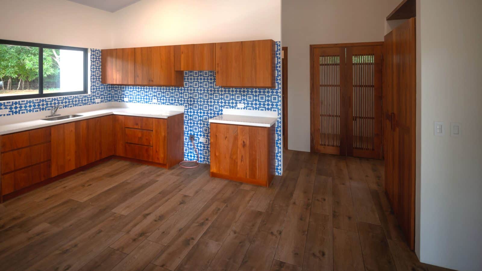 The kitchen in Villas de Marsella.