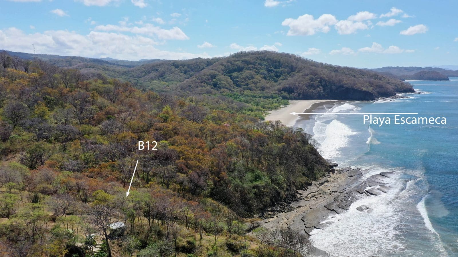 This lot is walking distance to Playa Escameca and Playa Yankee.