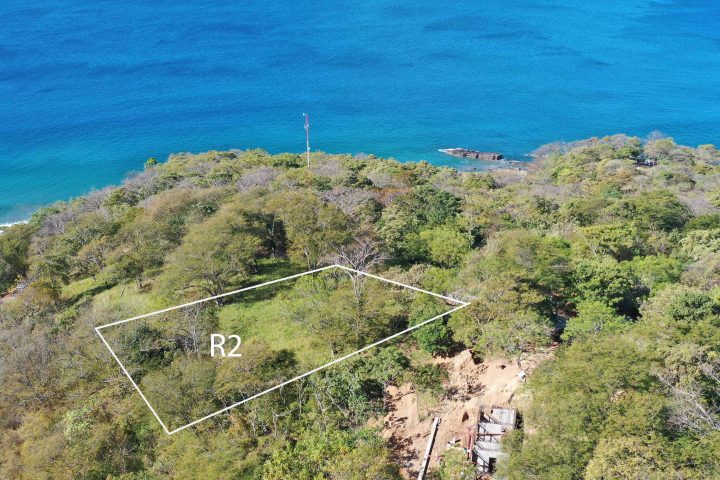 This Costa Dulce lot is over 1/3 of an acre giving you plenty of room to build.