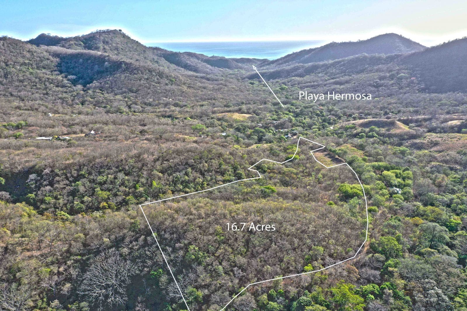 Bring your dreams and your vision to this acreage with development opportunities.