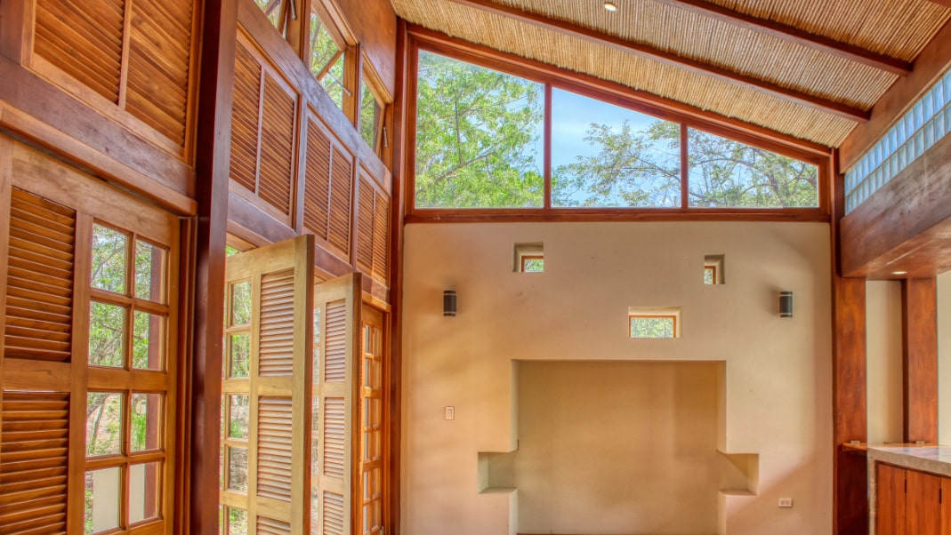 This Jungle House on land is a mix of eco friendly and modern architecture.