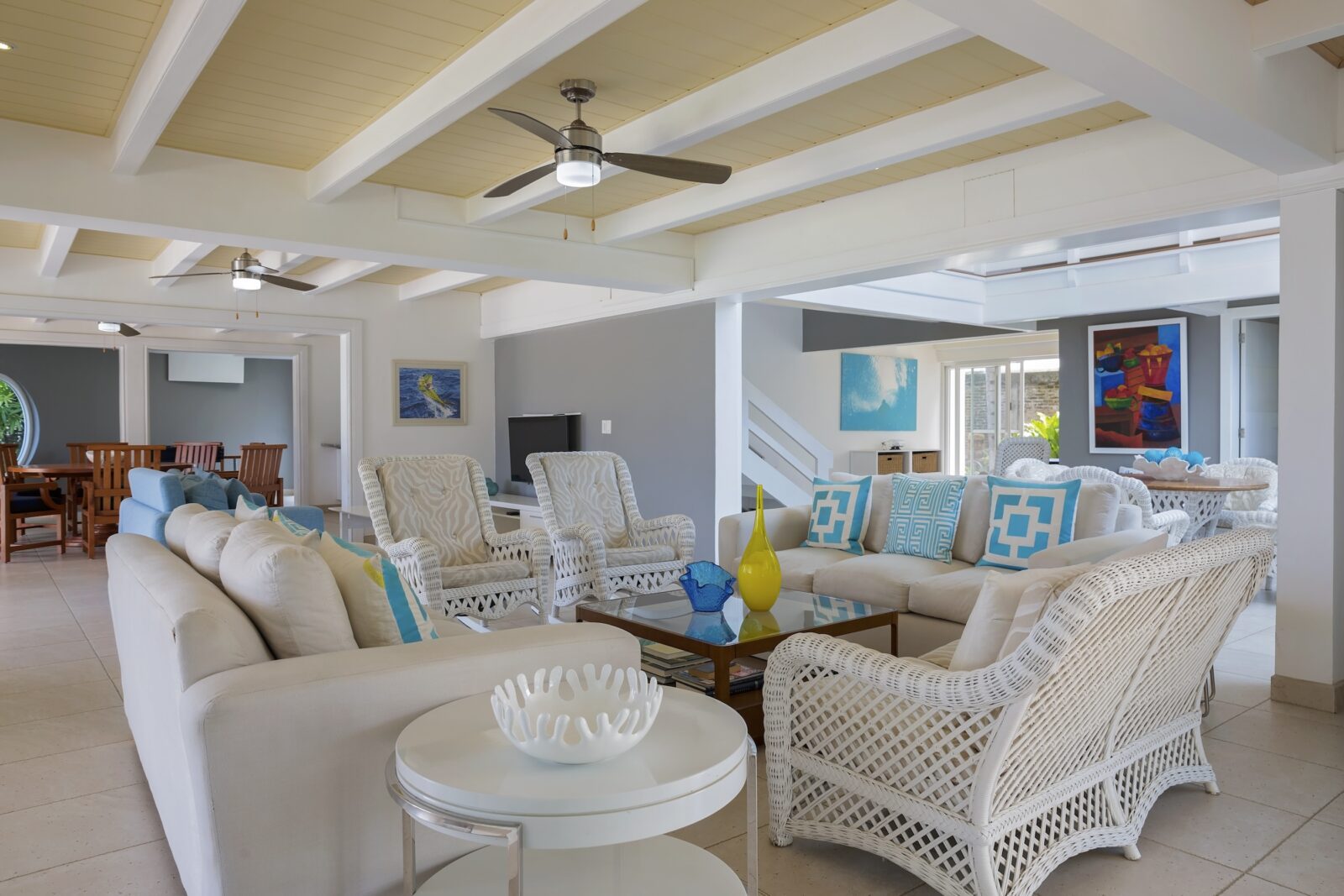 Interior entry way