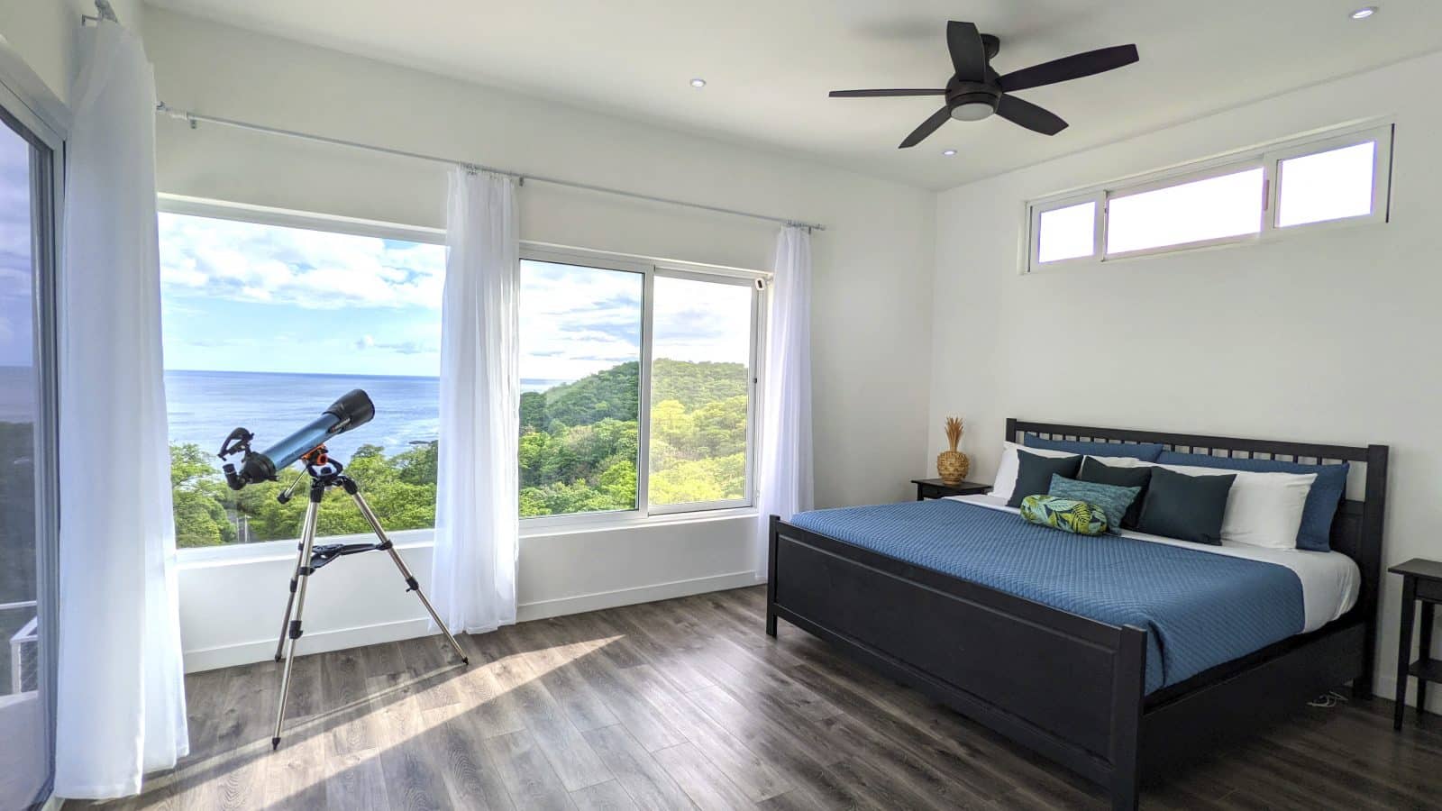 Luxury Home in Paradise Bay