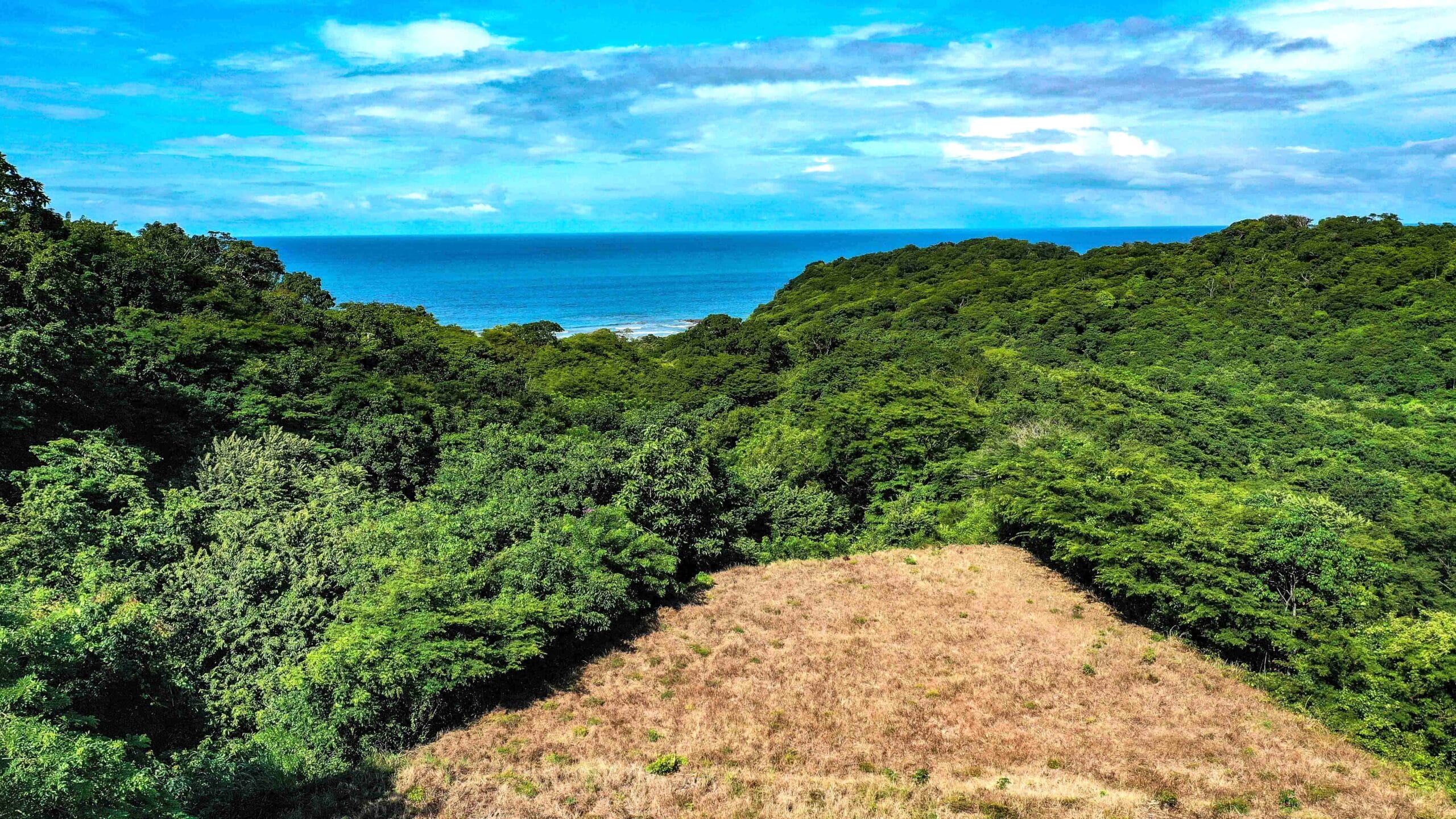 Big View over Playa Yankee in San Juan Del Sur, Nicaragua