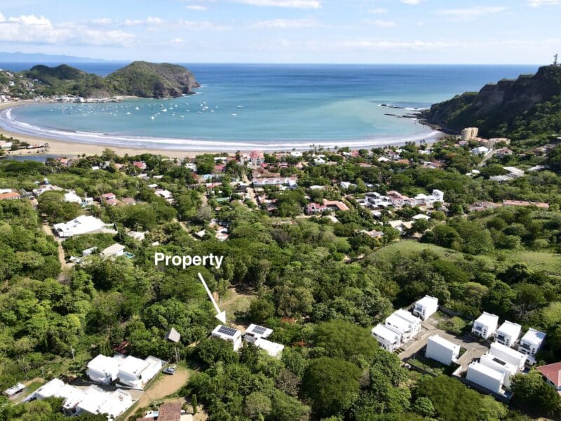 Eco - Friendly Home at Colinas de Miramar.