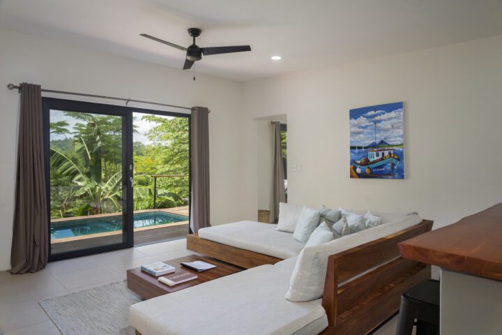 Living room with Mountain View