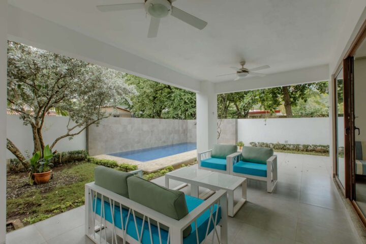 Modern Home by the Beach Patio with pool