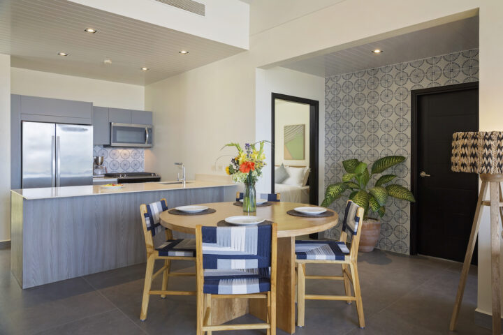 Dinning table