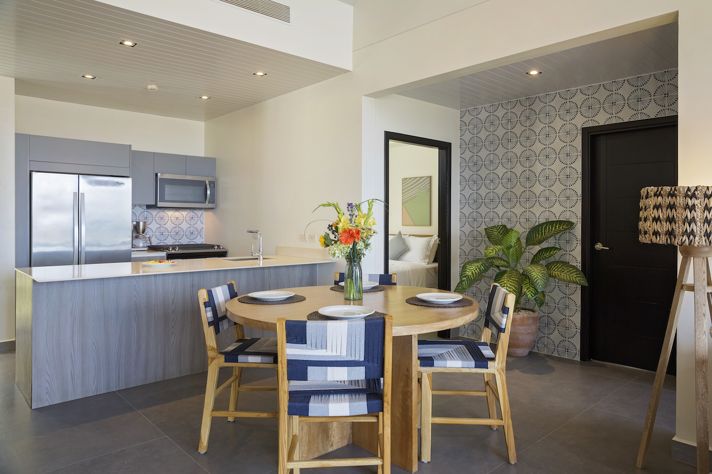 Dinning table