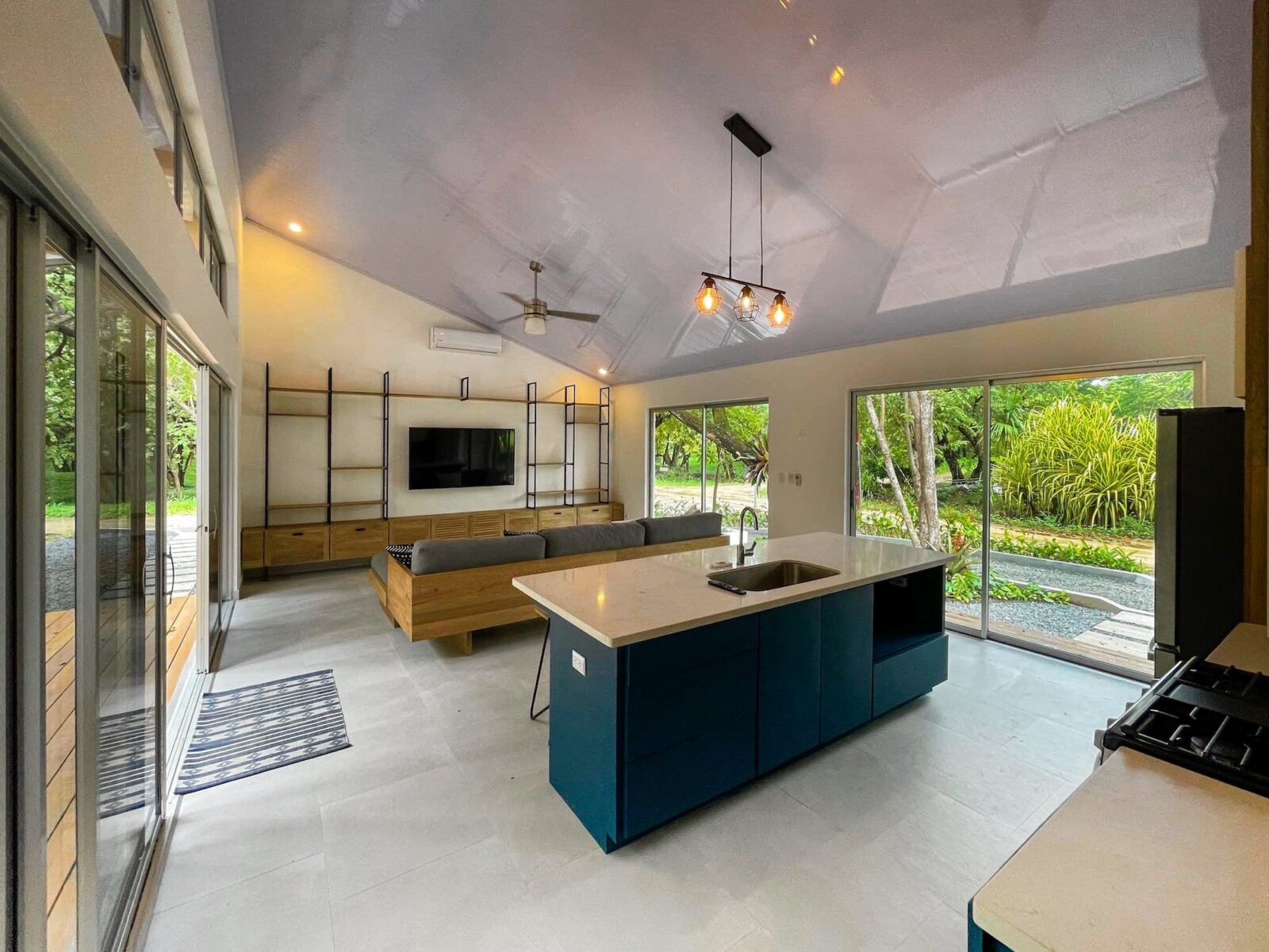 Kitchen island photo