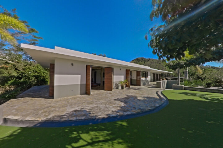House photo from the front