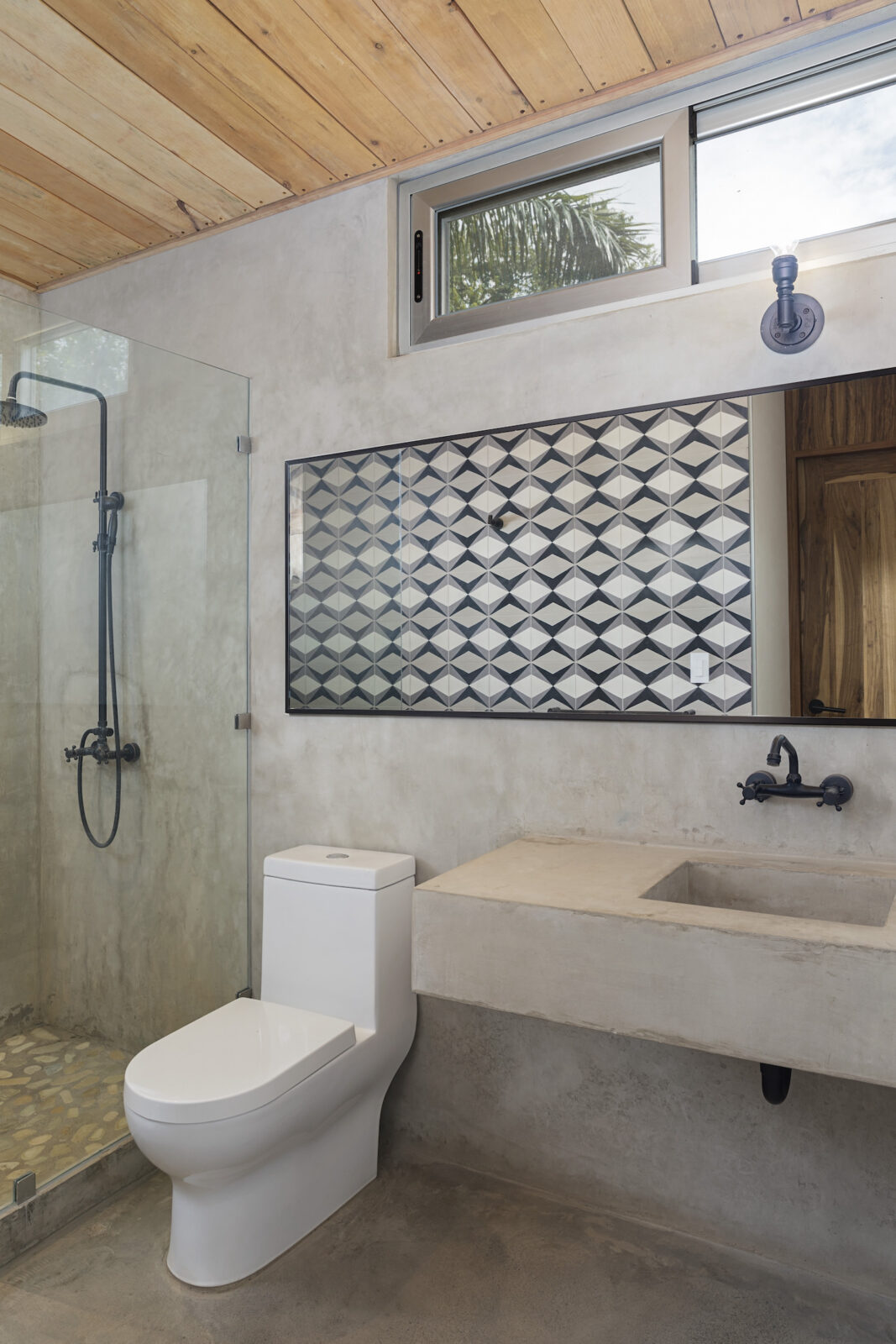 Studio_2 Bath