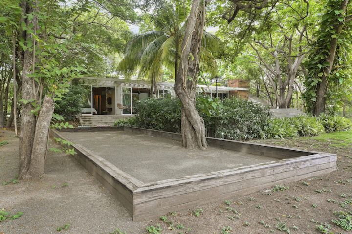 Bocce_Ball_Court_Angle_2