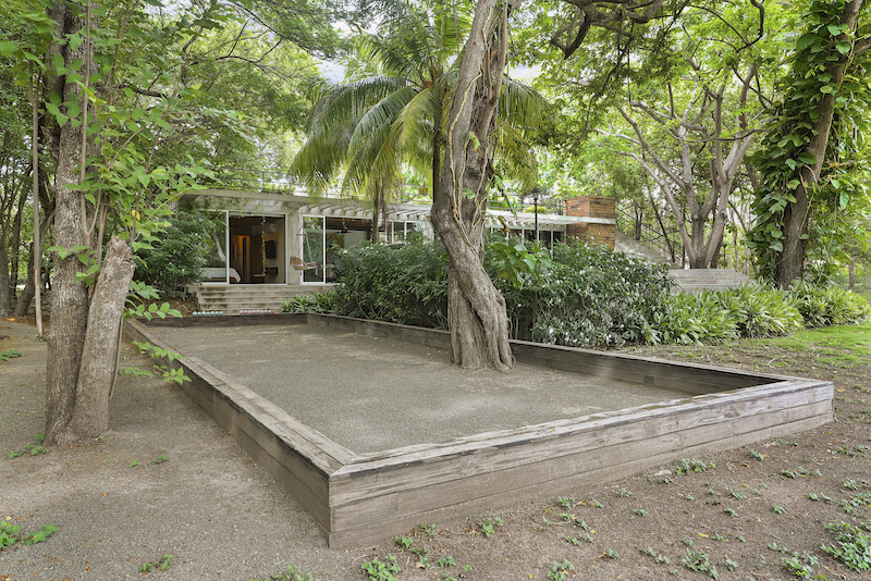 Bocce_Ball_Court_Angle_2