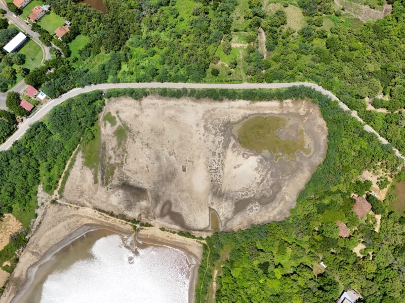 Beachside Titled Commercial lots in Guasacate