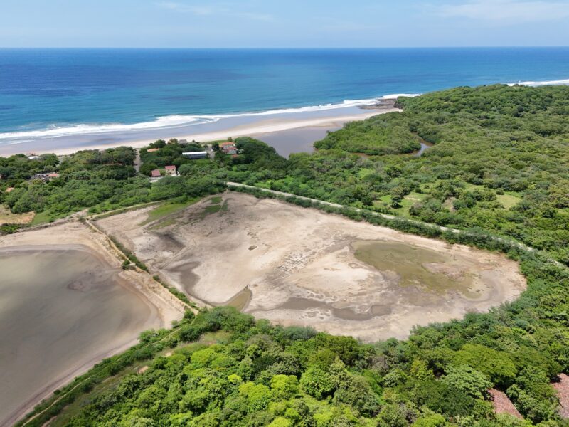 Beachside Titled Commercial lots in Guasacate