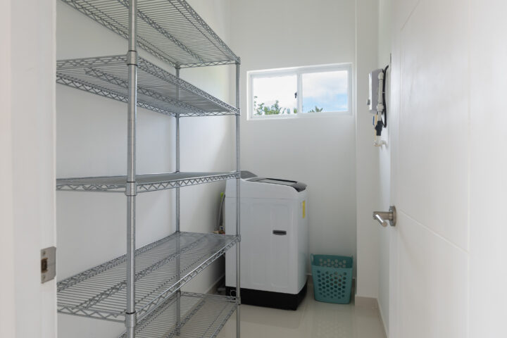 Washing and storage room