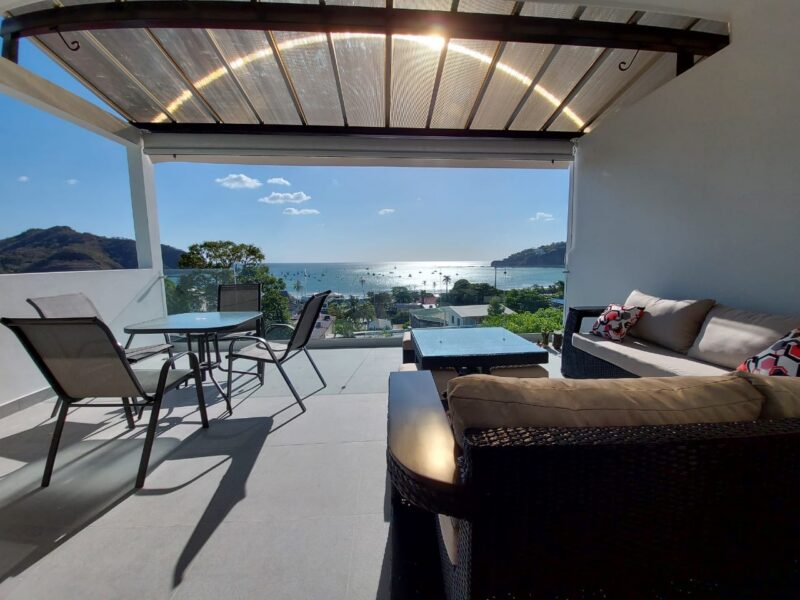 living area in Turnkey Bay View Condo