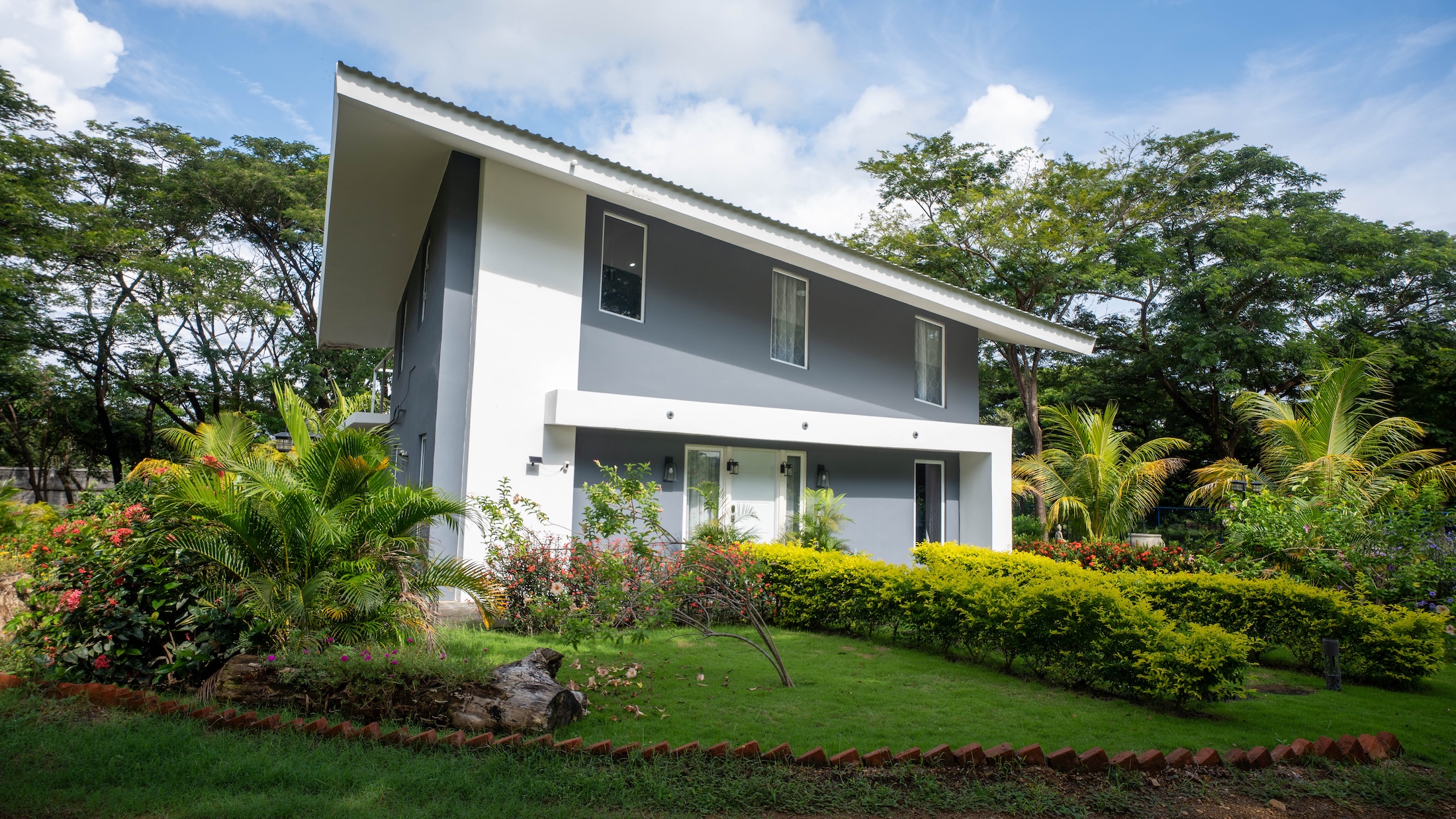 Modern Surf Haven Near Popoyo in Tola, Nicaragua