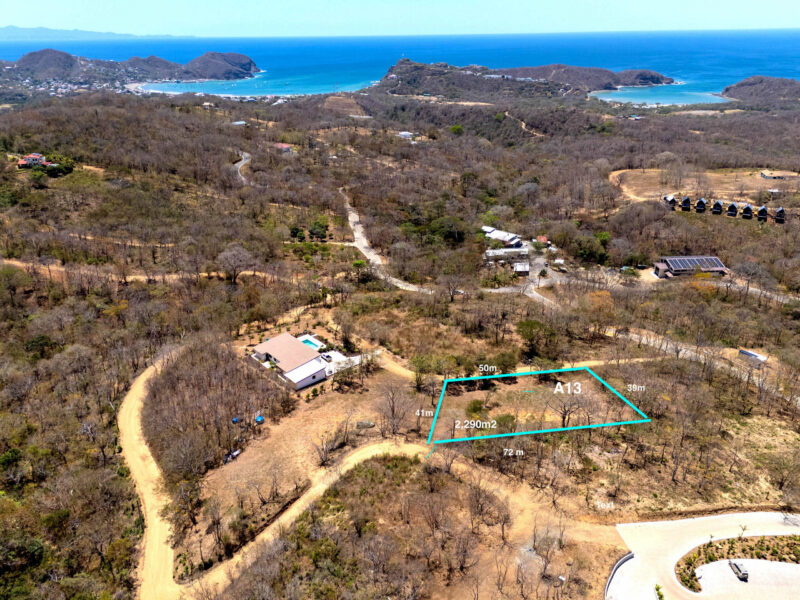 Almost-flat building lot in El Encanto del Sur