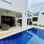 4-bedroom villa with pool in Colinas de Miramar — private pool and covered patio