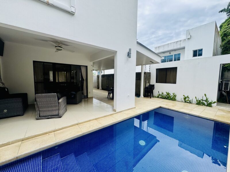 4-bedroom villa with pool in Colinas de Miramar — private pool and covered patio