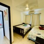 4-bedroom villa with pool in Colinas de Miramar — bedroom with en-suite